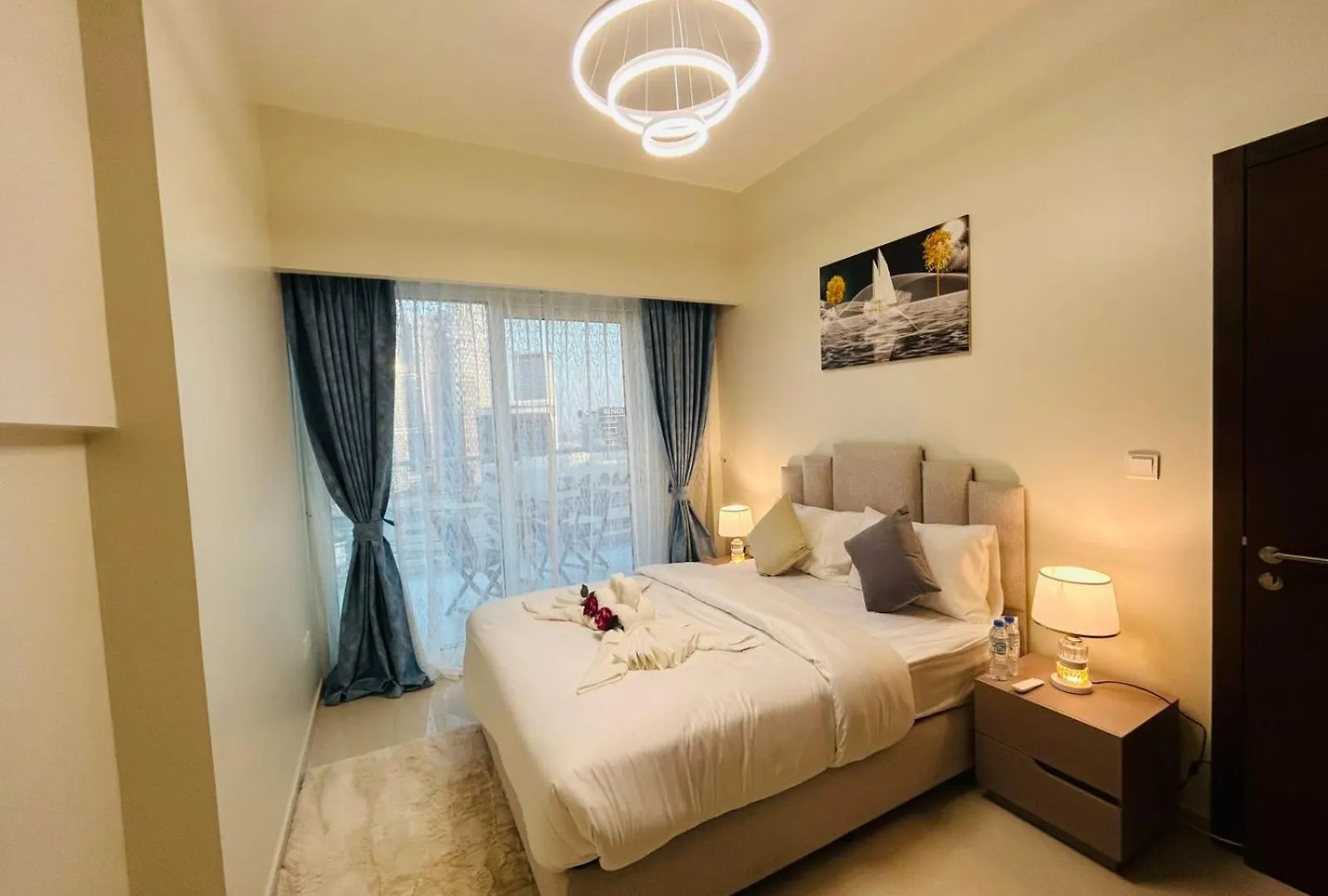 Luxurious 2Bhk Apartment In Business Bay Dubai Forenede Arabiske Emirater